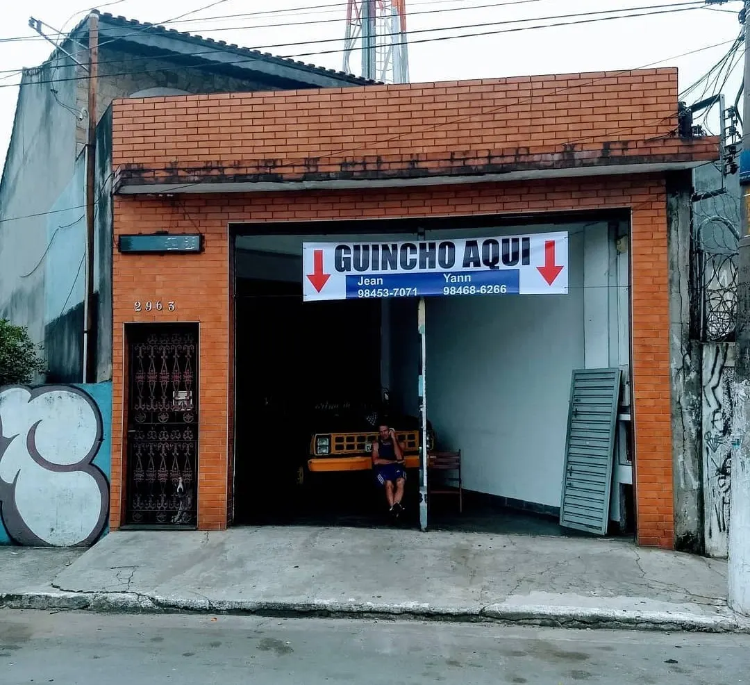 Fachada do Guincho Bittencourt na Av. Inajar de Souza, 2963, Limão, São Paulo